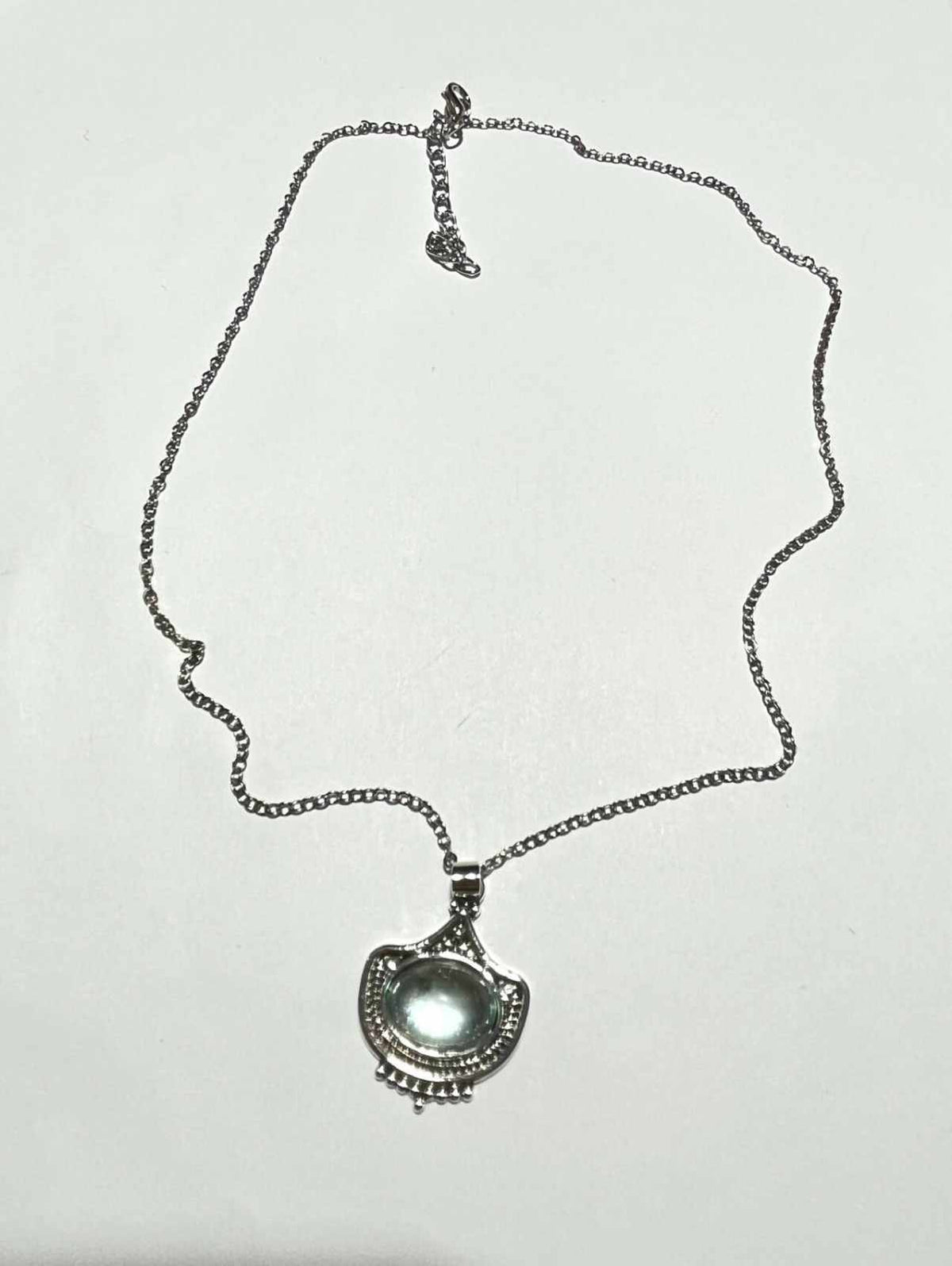 Vert | Collier vintage avec pierre verte – Vue 01