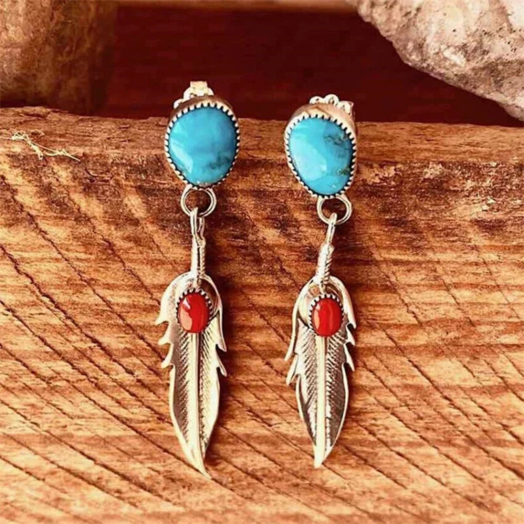 Danse de Plumes | Boucles d'oreilles avec pierre turquoise et plume – Vue 01