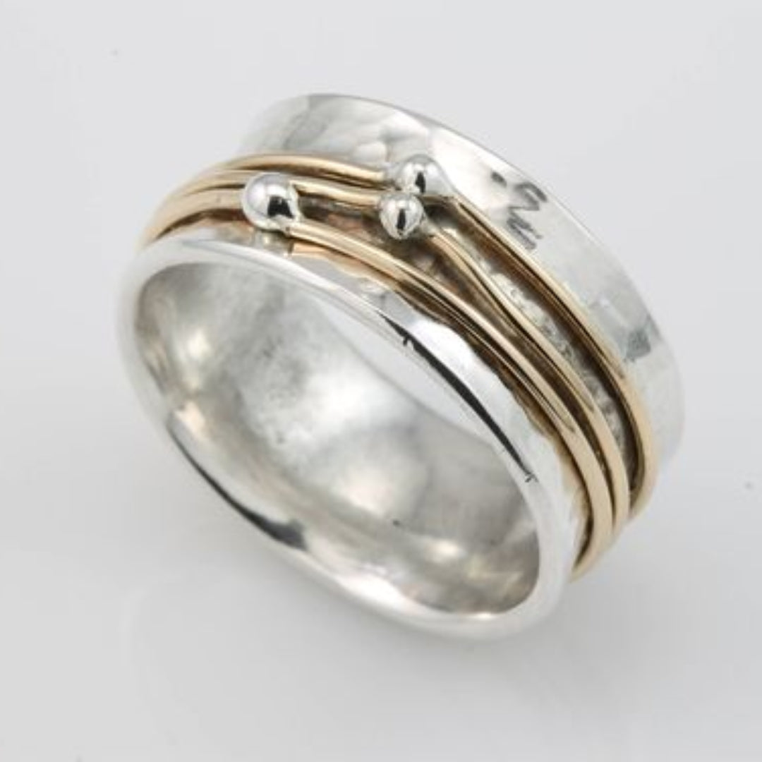 Anneau Ligné | Bague argentée avec lignes dorées – Vue 01