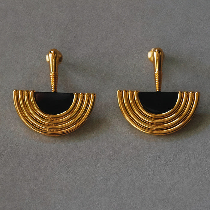 Éventail Nervuré | Boucles d'oreilles dorées en forme d'éventail – Vue 02