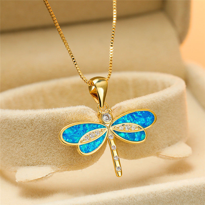 Pendentif Libellule | Collier avec détail clair aux reflets opalins – Vue 05