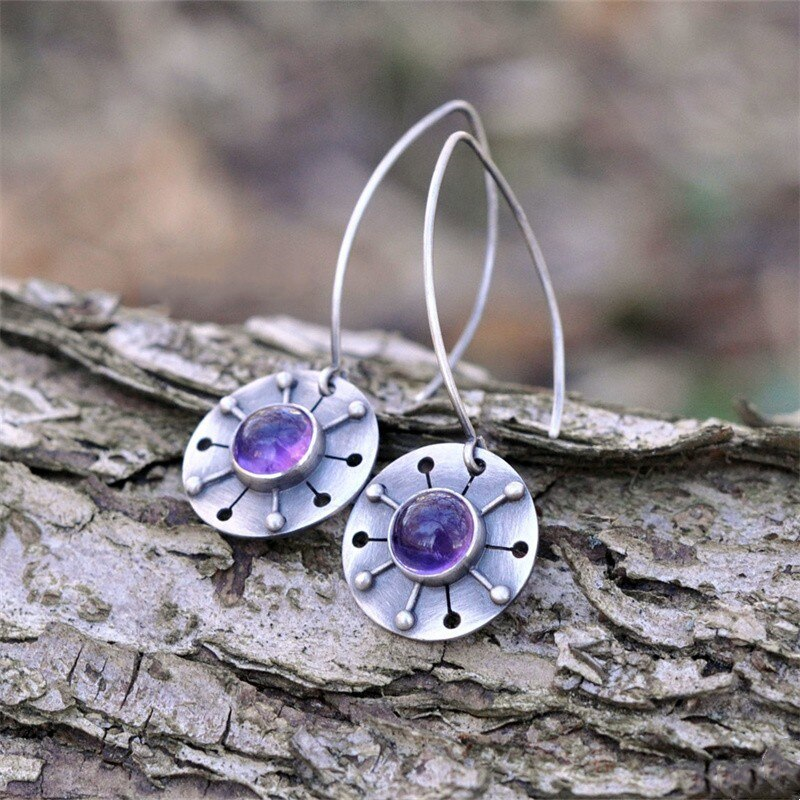 Disque Mauve | Boucles d'oreilles avec disque rond et pierre violette – Vue 01
