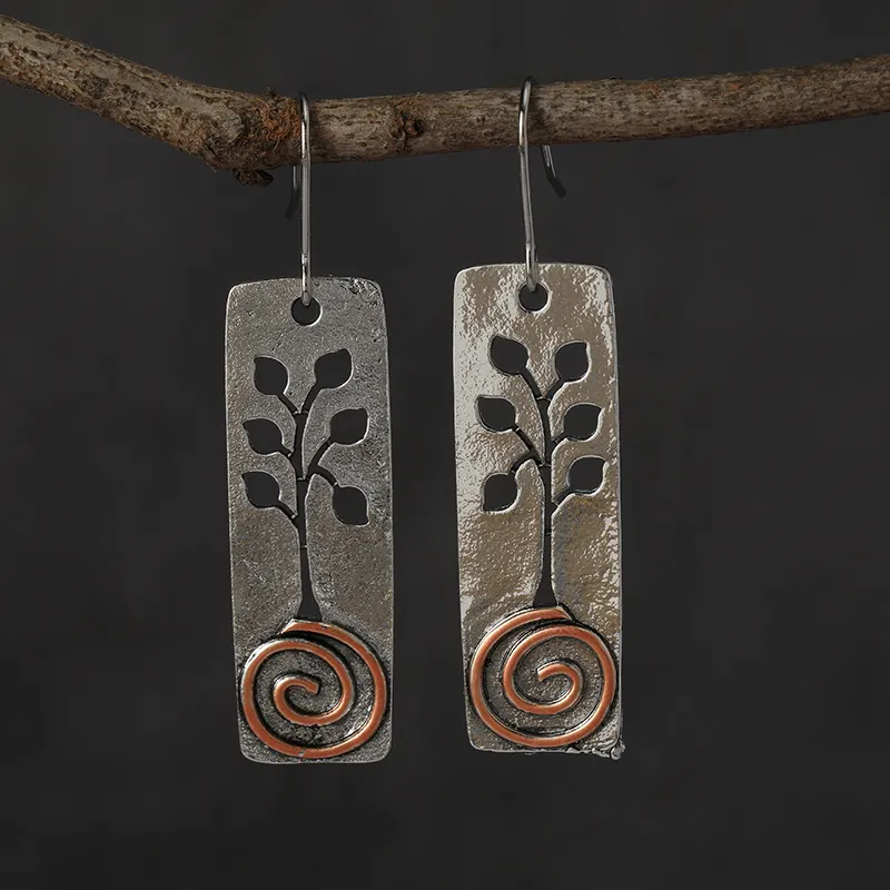 Arbre de Vie | Boucles d'oreilles allongées avec arbre et spirale cuivrée – Vue 01
