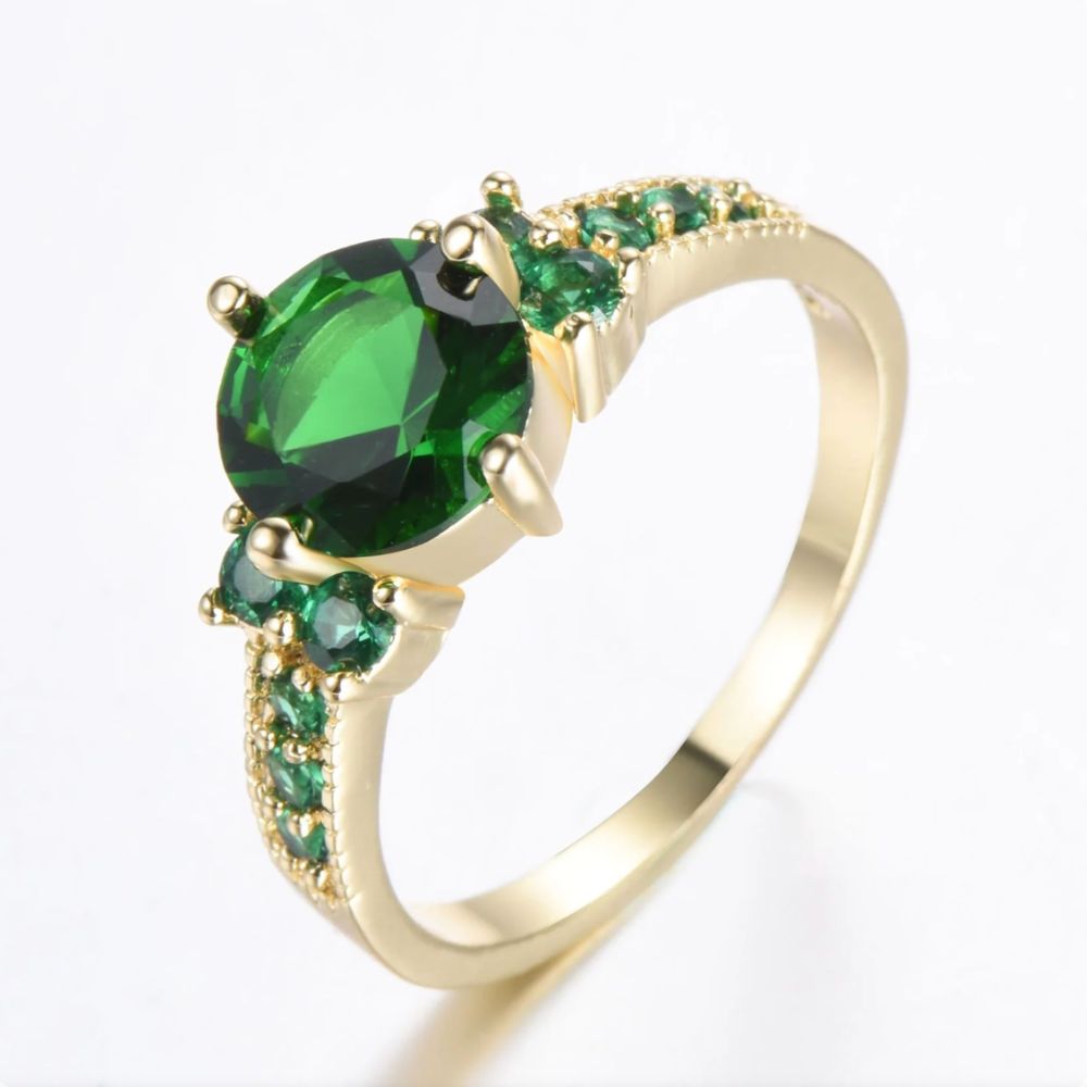 Bouton Vert | Bague dorée avec pierre verte et accents verts – Vue 01