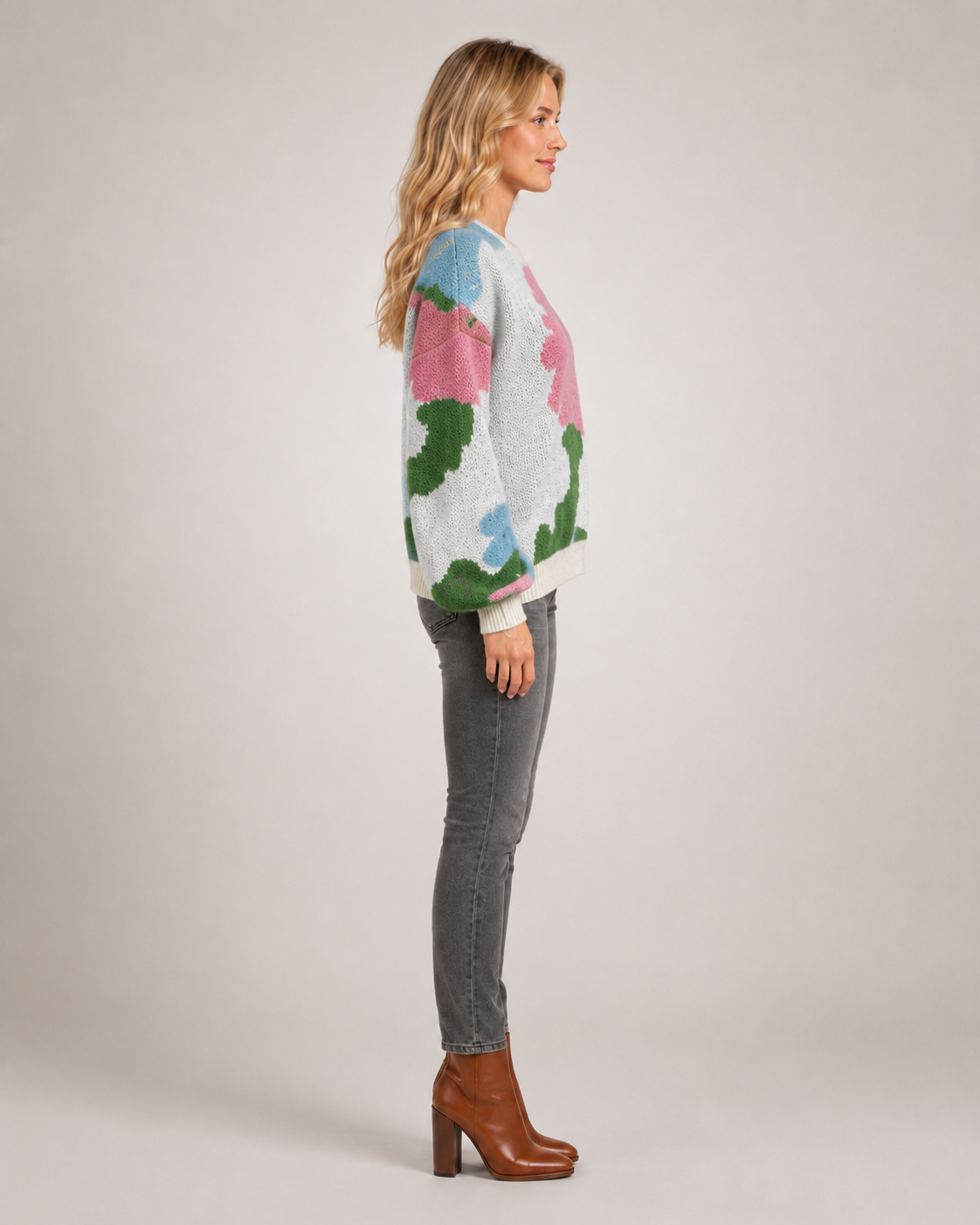Sydney | Kwiatowy sweter z dzianiny