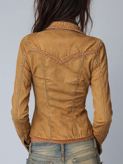 Louisiane | Veste en jean cintrée à boutons ornés