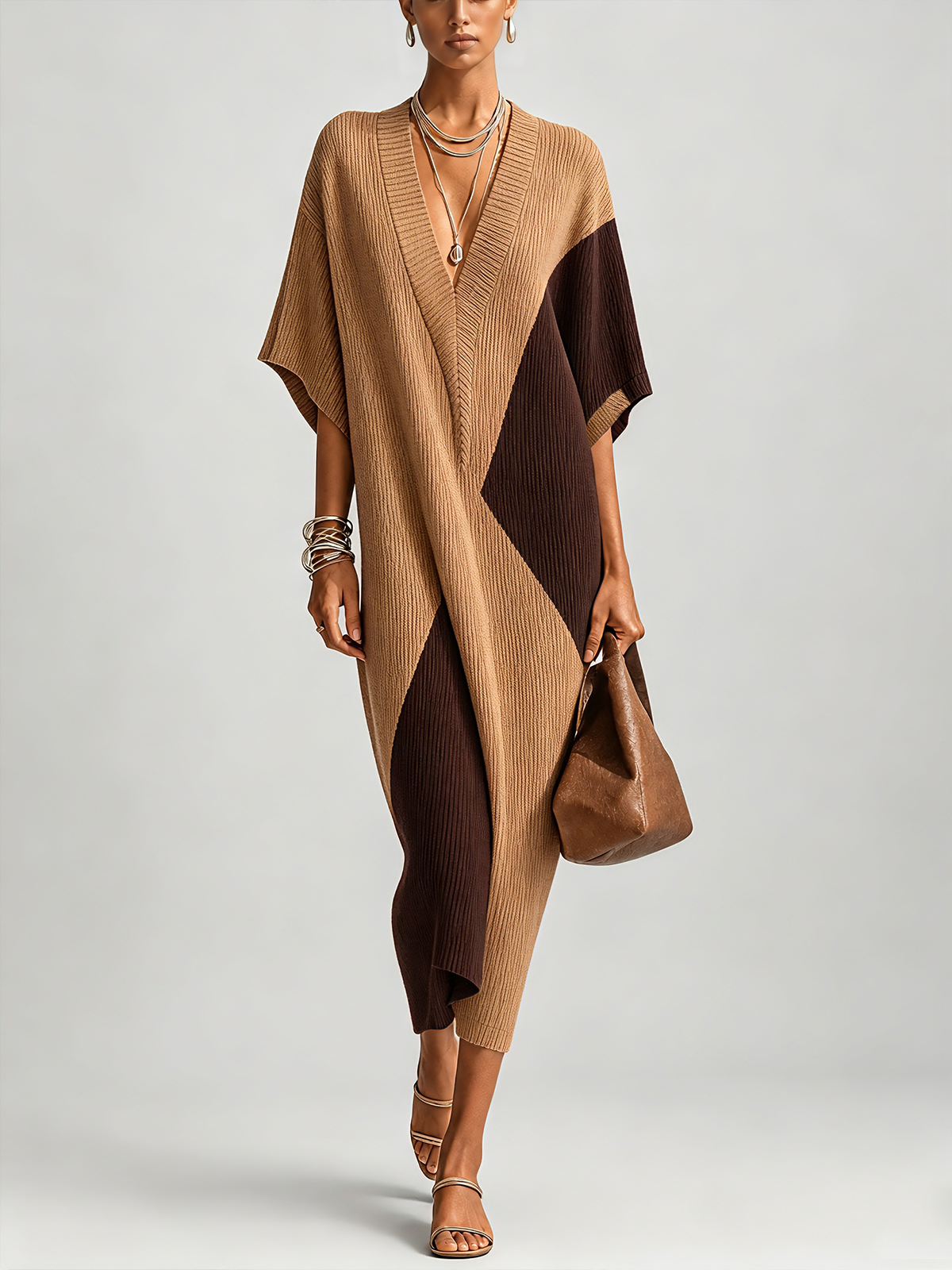 Faustine — Robe longue colorblock en maille à col V, coloris Camel et chocolat