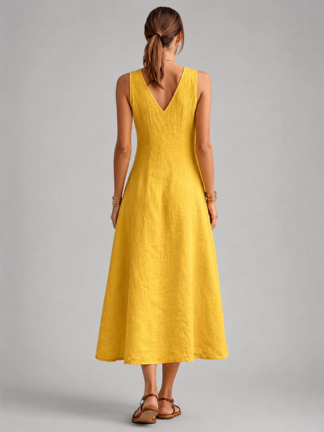 Bathilde — Robe longue sans manches à boutons