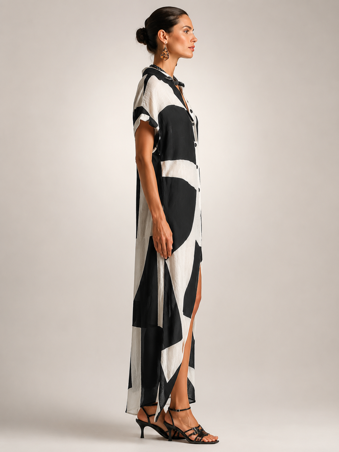 Roseline — Robe longue chemise à imprimé graphique