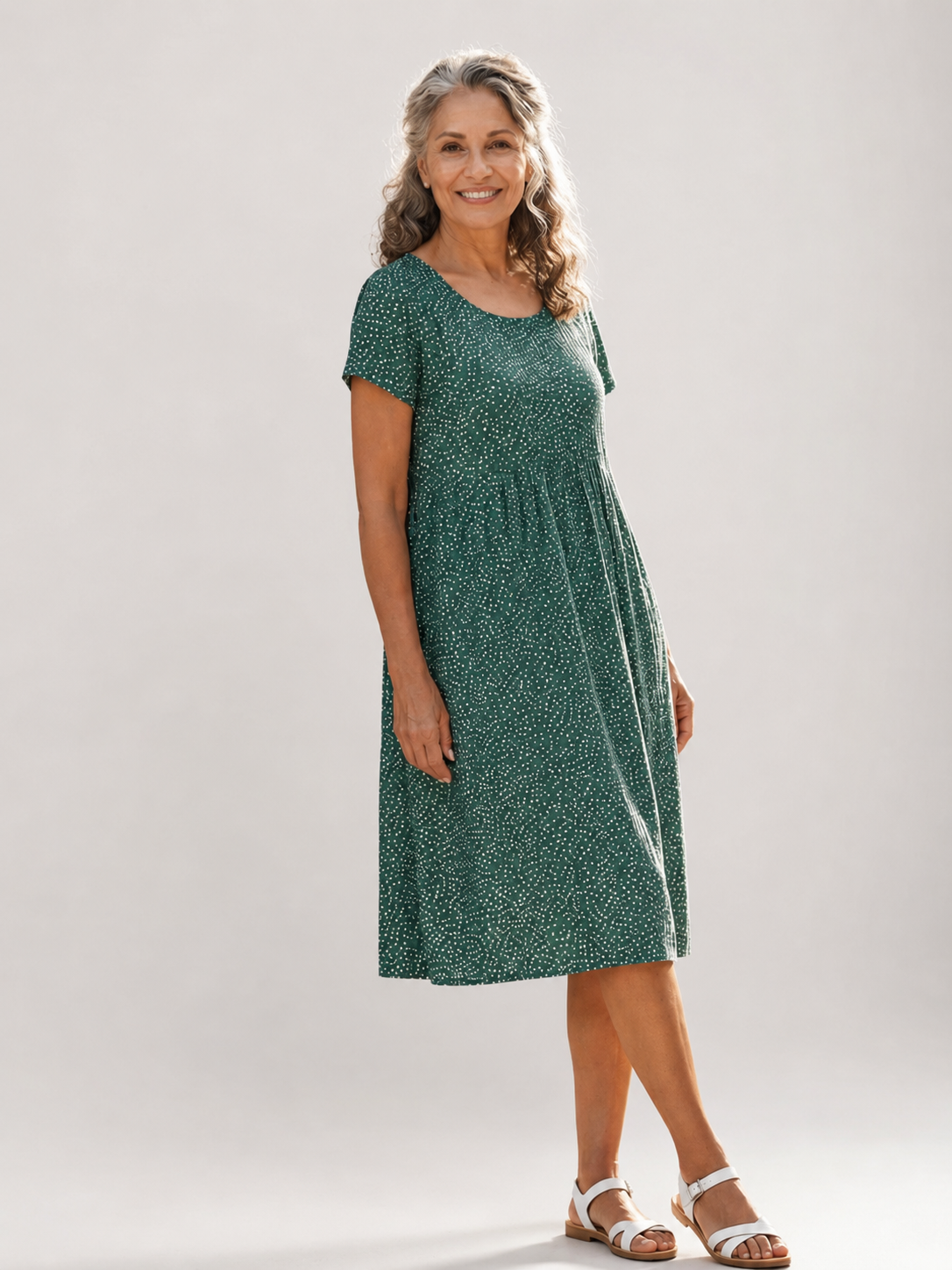 Émeline — Robe courte à pois et taille froncée, coloris Vert à pois