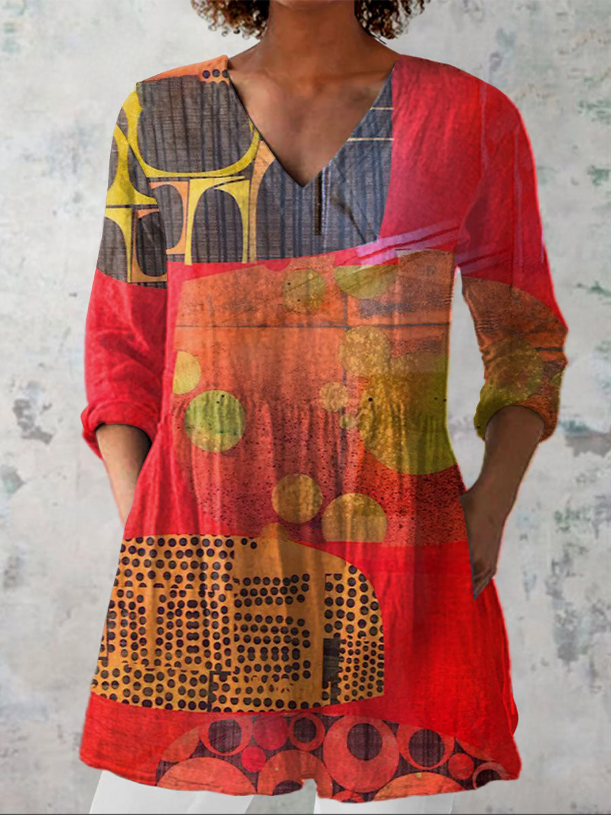 Lucienne | Chemisier long col V à imprimé abstrait rouge