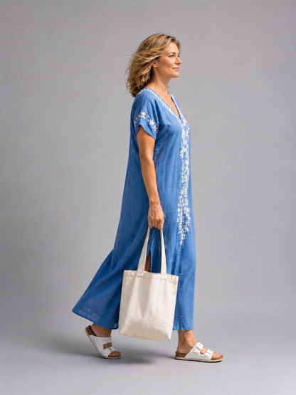 Thaïs — Robe longue brodée à manches courtes