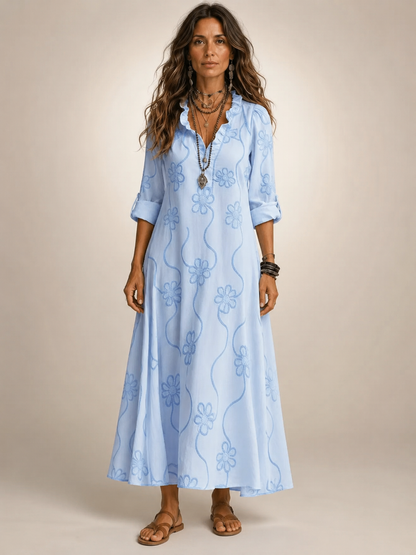 Maëlle — Robe longue chemise à fleurs brodées, coloris Bleu ciel
