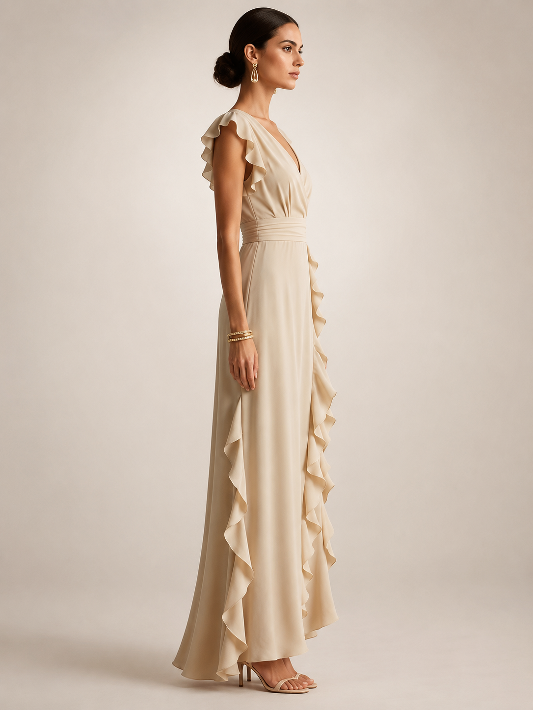 Ghislaine — Robe longue à volant cascade et col V