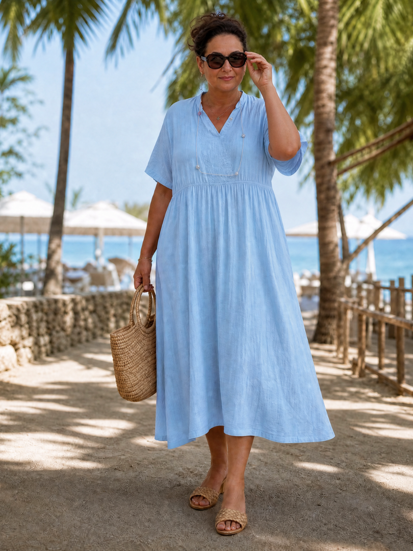Maïlys — Robe longue à col V et taille froncée, coloris Bleu ciel