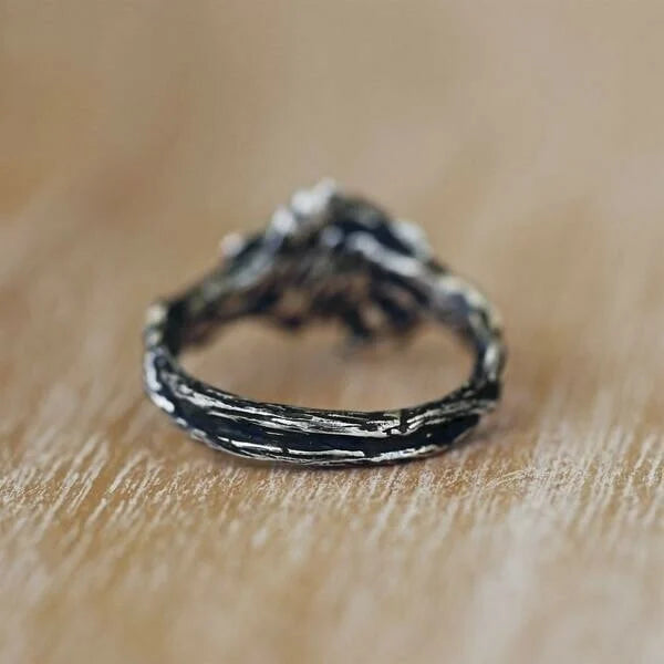 Lune des Bois | Bague argentée avec pierre bleu clair et motif de feuilles – Vue 04