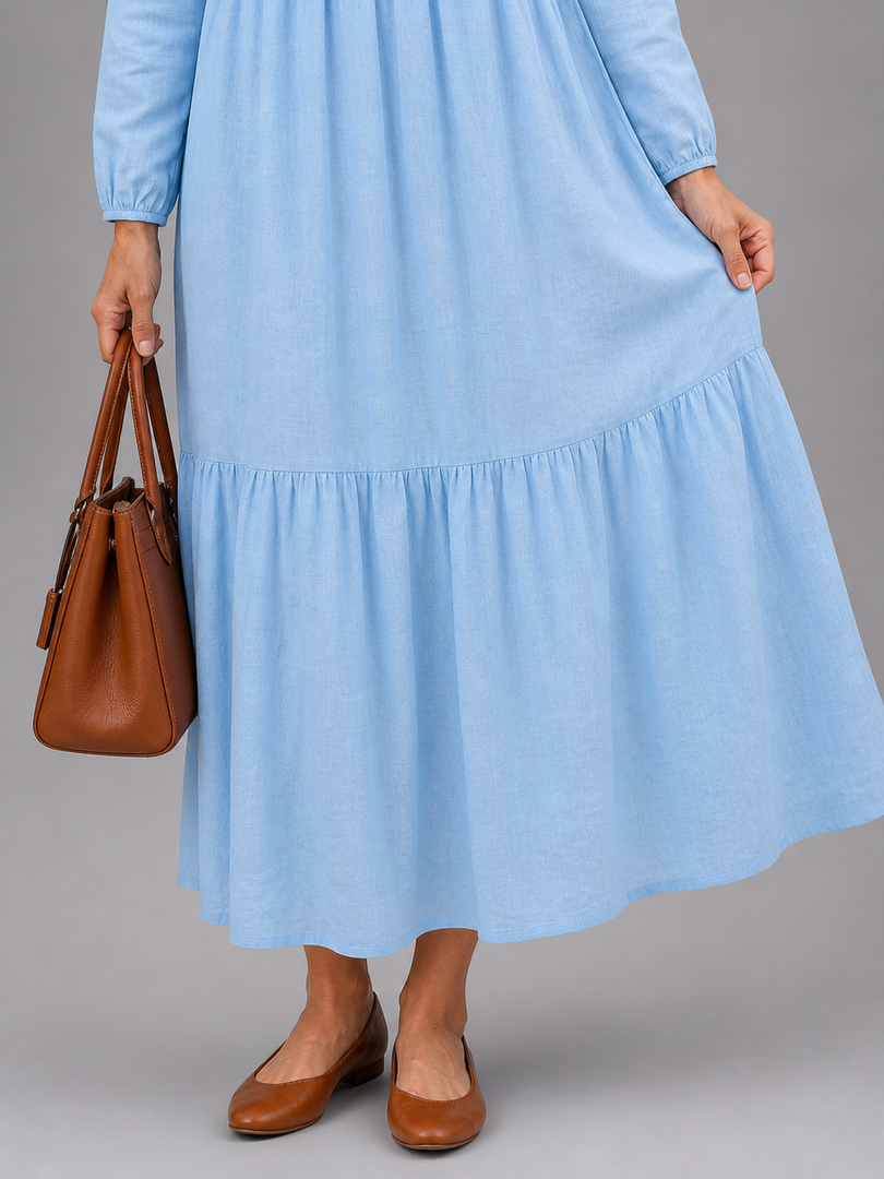 Claudine — Robe longue à col V boutonné et jupe étagée