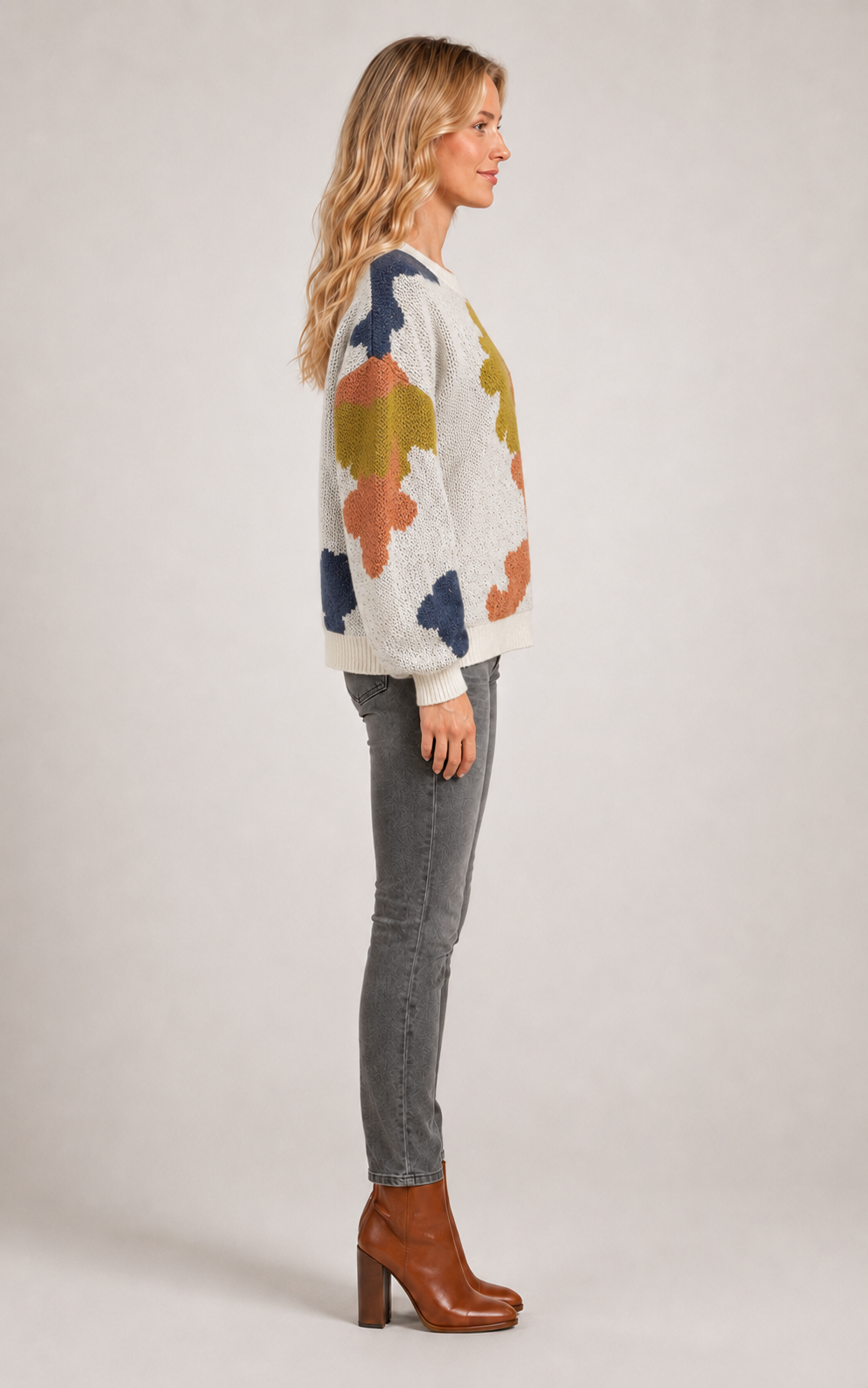 Sydney | Kwiatowy sweter z dzianiny