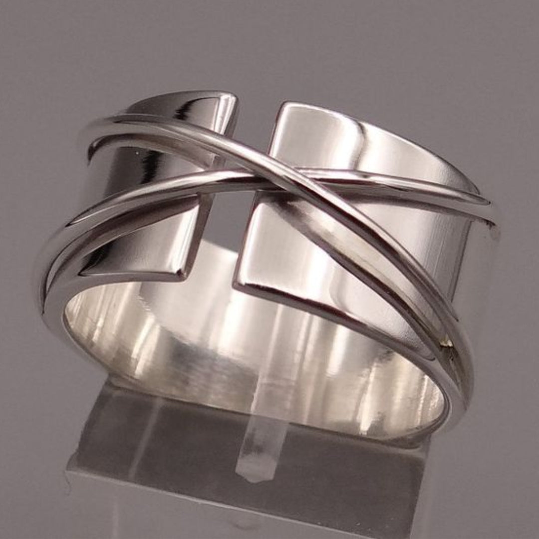 Rubans Croisés | Bague large en or rose avec fils croisés – Vue 01