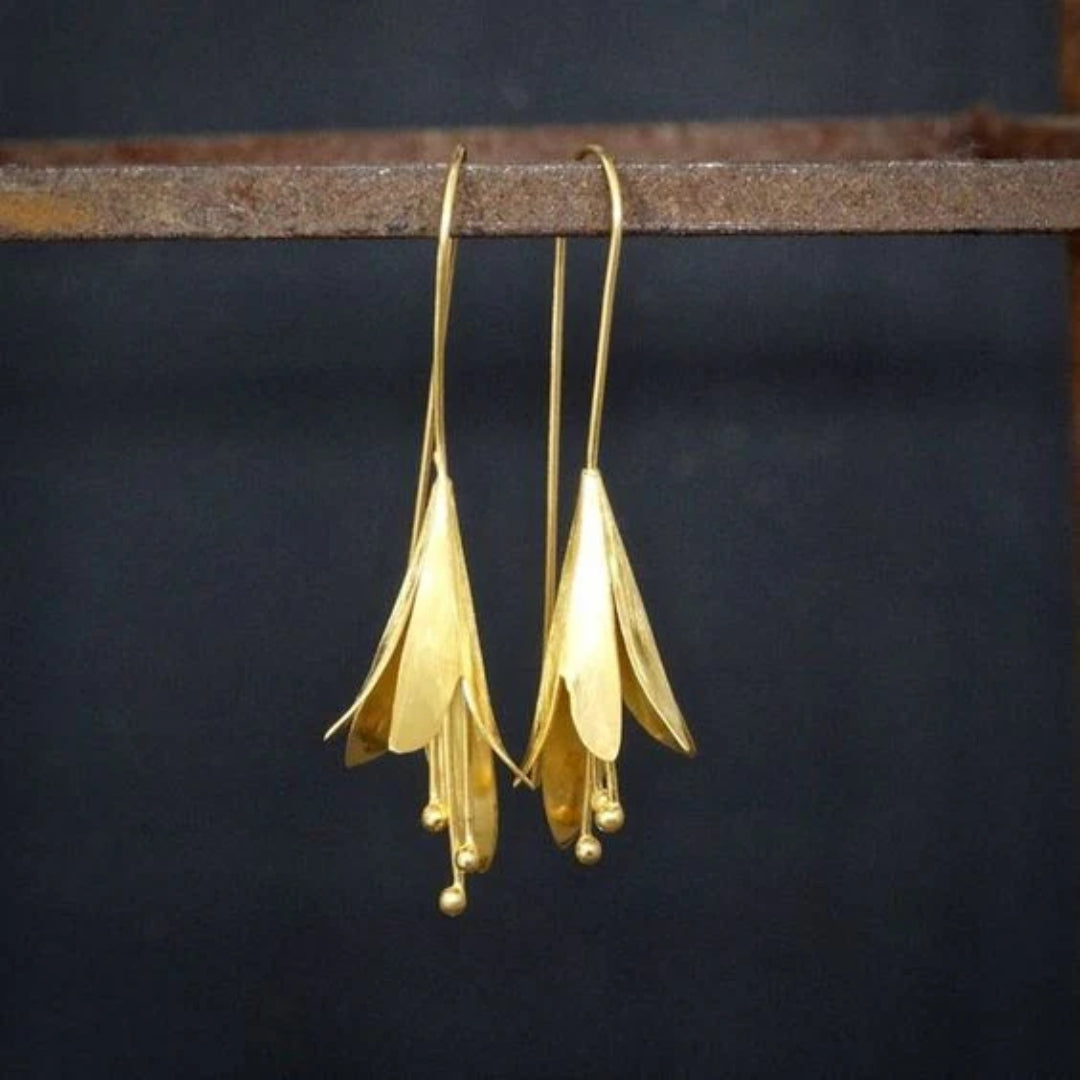 Feuille de Lotus | Longues boucles d'oreilles en forme de lotus – Vue 01