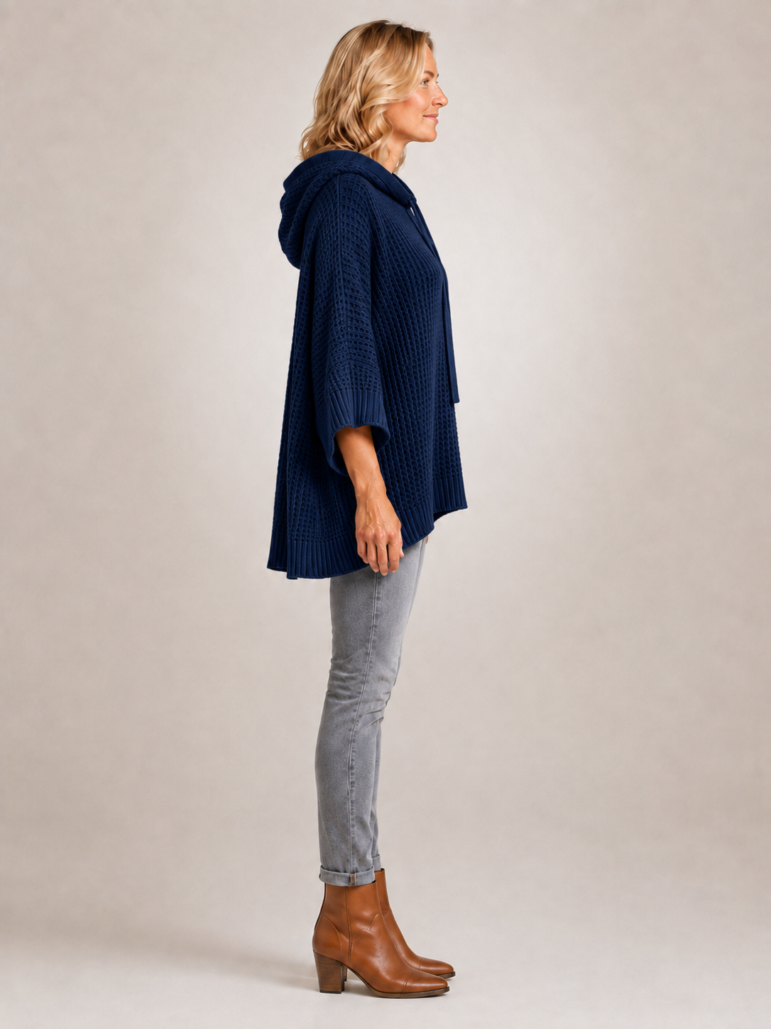 Capucine | Sweter oversize z kapturem z dzianiny waflowej