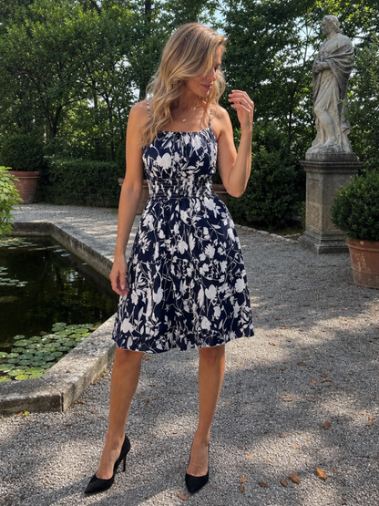 Clarisse — Robe à bretelles et taille smockée