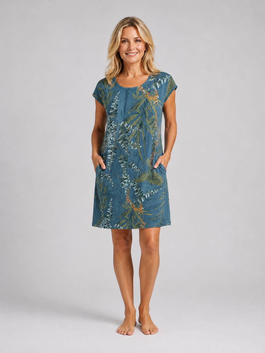 Constance — Robe courte à encolure ronde et imprimé botanique, coloris Bleu feuillage
