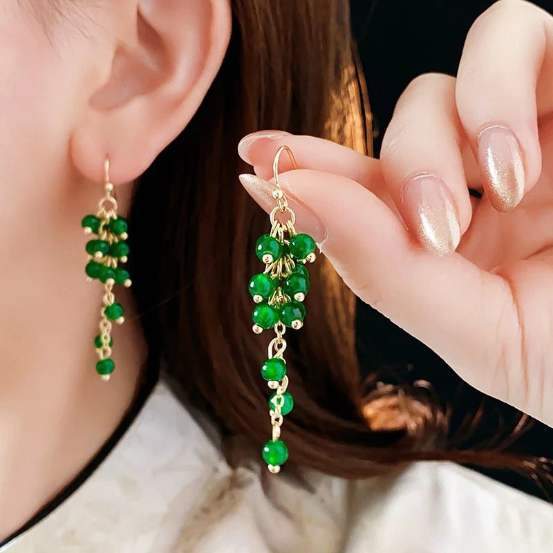 Grappe Verte | Longues boucles d'oreilles avec perles vertes – Vue 01