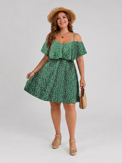 Henriette — Robe courte épaules dénudées à volant, coloris Vert fleuri