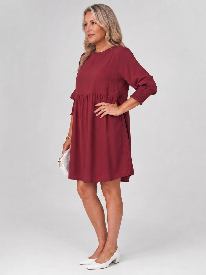 Catherine — Robe courte à manches longues et taille froncée