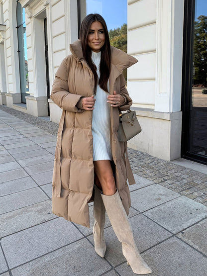 Kyleih Maxi – długa parka pikowana, kolor karmelowy