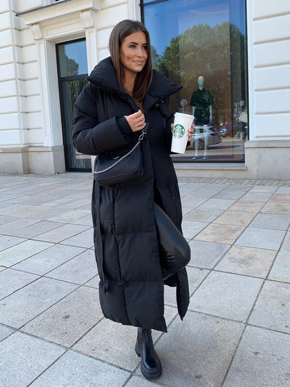 Kyleih Maxi – długa parka pikowana, kolor czarny