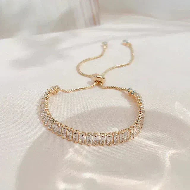 Ligne Claire | Bracelet réglable avec pierres claires – Vue 01
