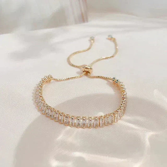 Ligne Claire | Bracelet réglable avec pierres claires – Vue 01