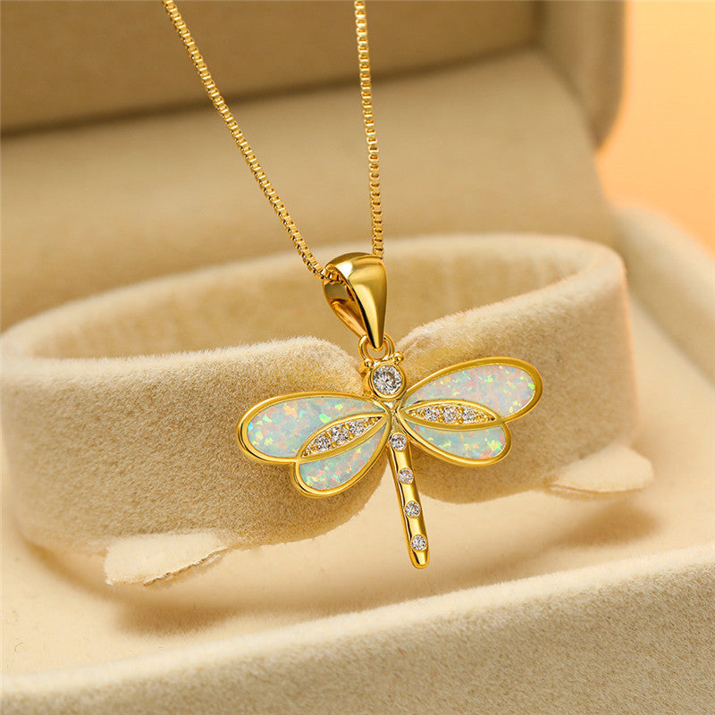 Pendentif Libellule | Collier avec détail clair aux reflets opalins – Vue 04