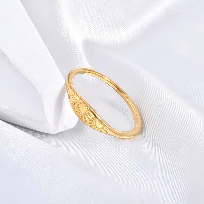 Anneau Fin | Bague fine dorée avec détail délicat – Vue 01