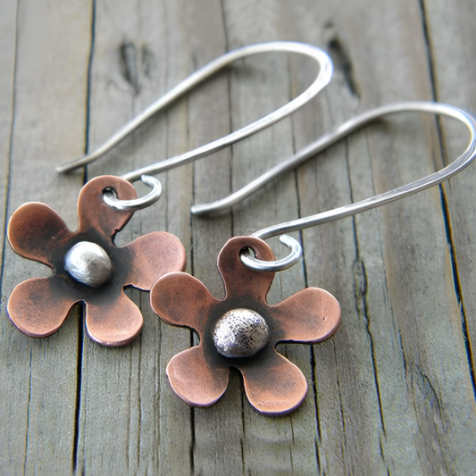 Fleur de Cuivre | Boucles d'oreilles avec fleur cuivrée – Vue 01