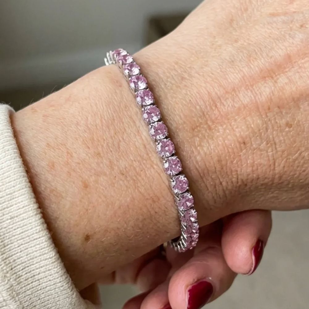 Ligne de Roses | Bracelet rivière avec pierres roses – Vue 01