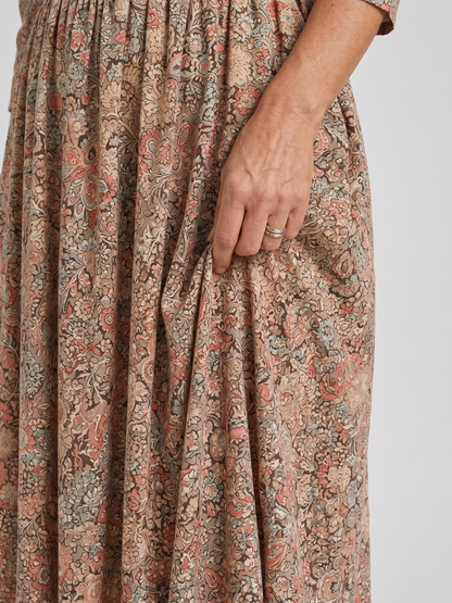 Jocelyne — Robe midi fleurie à manches 3/4