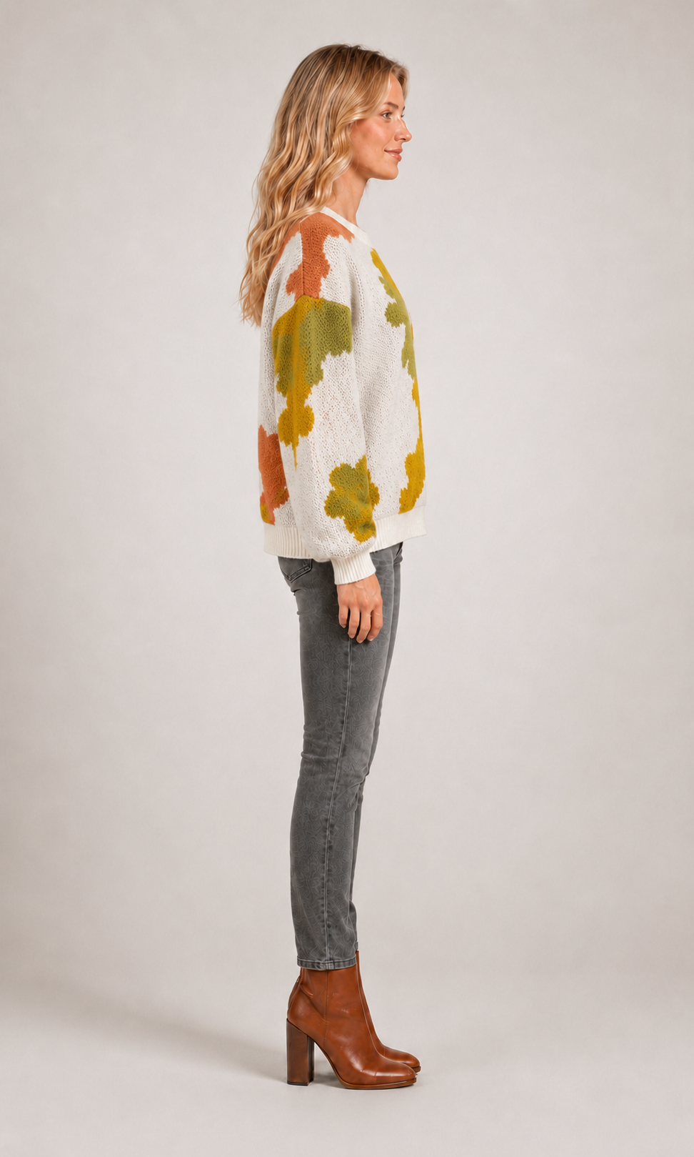 Sydney | Kwiatowy sweter z dzianiny