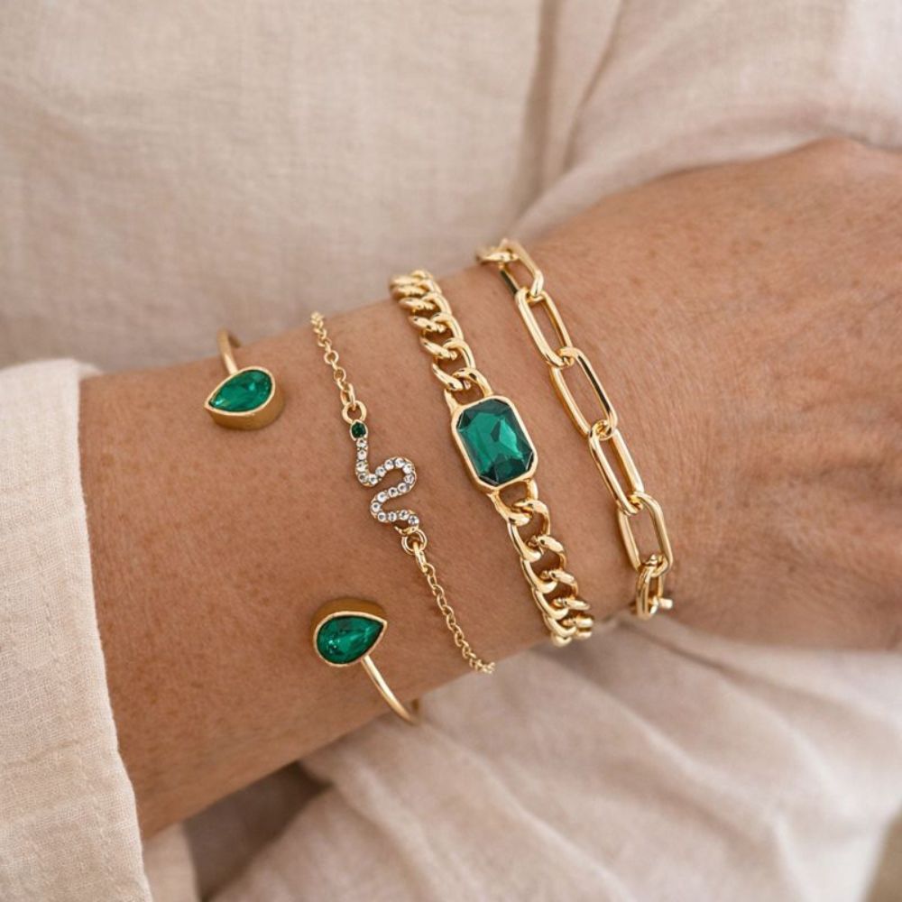Strate Verte | Ensemble de bracelets dorés avec pierres vertes – Vue 02