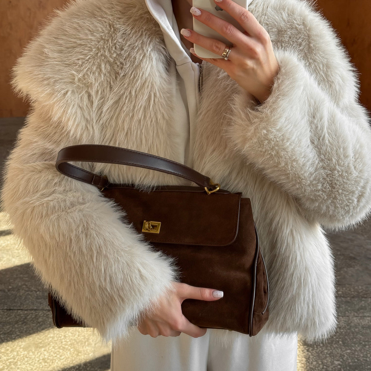Sac porté épaule Ciara Daim olive vu de trois quarts