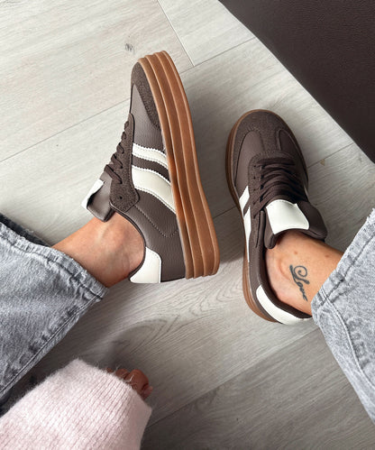 Sneakersy Renita brązowe