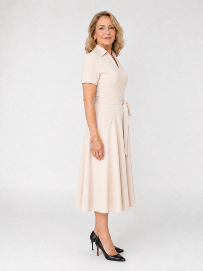 Geneviève — Robe portefeuille midi à col et ceinture
