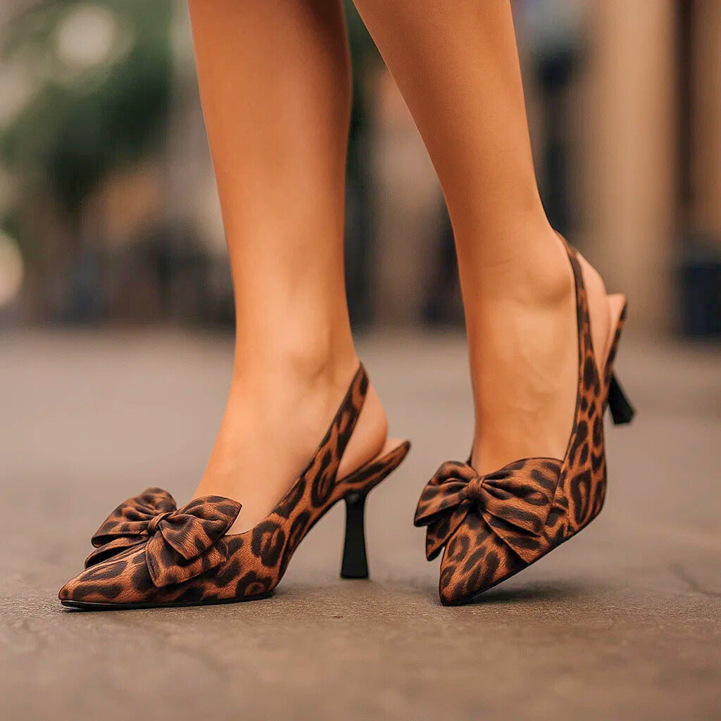Hermine | Sandałki slingback w panterkę z kokardką