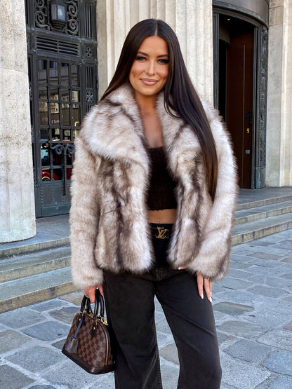 Romina – kurtka ze sztucznego futra, kolor kremowy