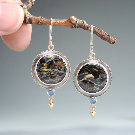 Carreau Fleuri | Boucles d'oreilles rondes avec fleurs séchées – Vue 01
