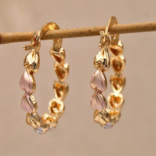 Lustre de Cœur | Créoles en or rose à l'allure de chaîne – Vue 01