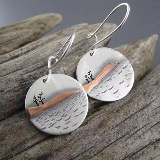Disque Brindille | Boucles d'oreilles argentées à motif de brindille – Vue 01