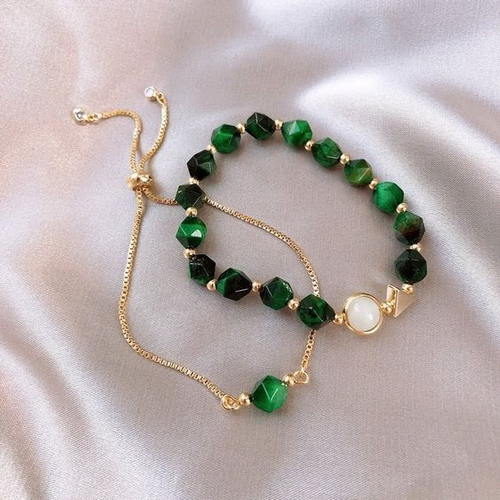 Taille Verte | Bracelet doré réglable avec perles vertes facettées – Vue 01